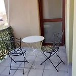 Promenada Mall Apartment4you