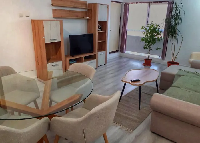 Promenada Mall Apartment4you アパート